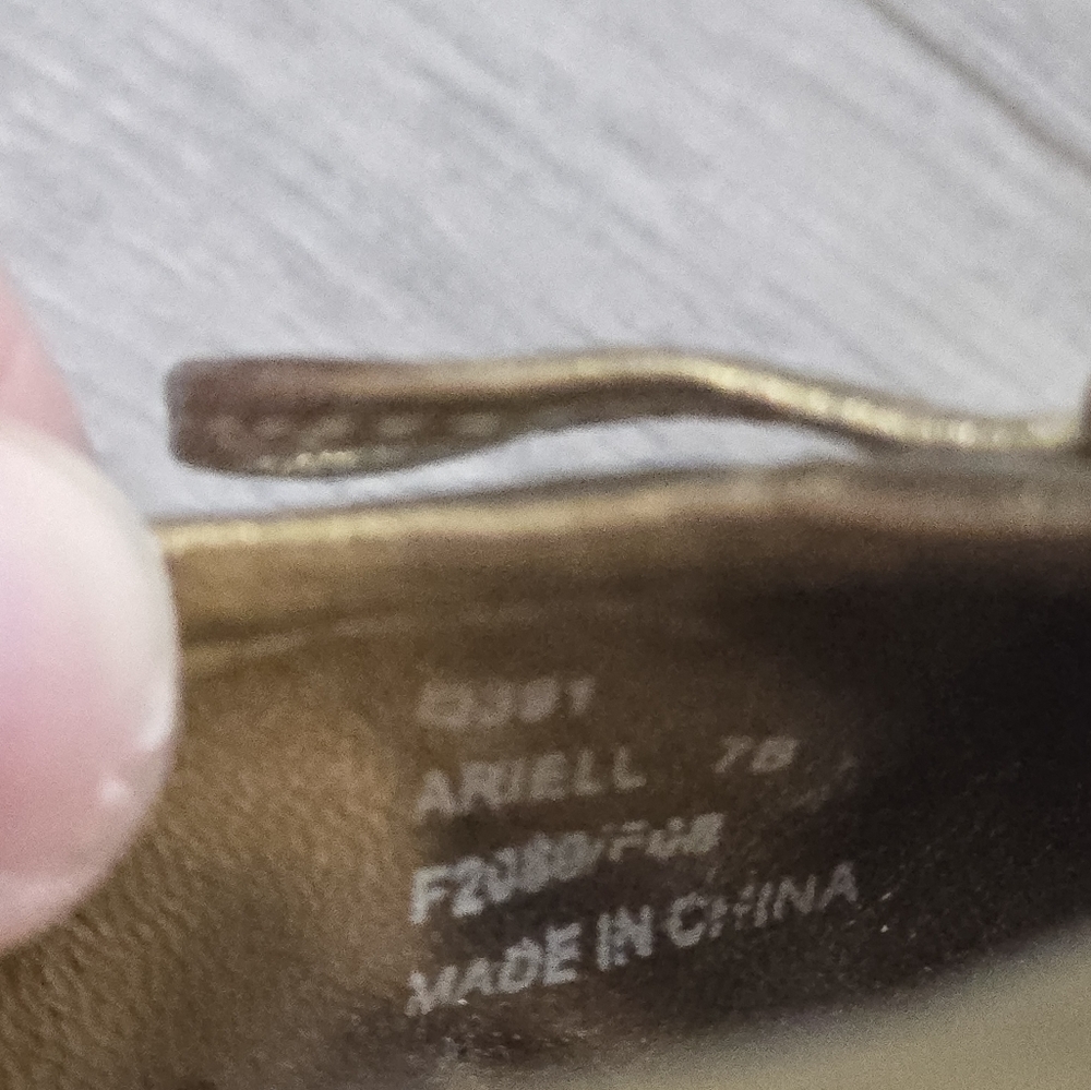 Coach Ariell Gold Tan Monogram Ballet Flats Size 7 Comfy Streetwear Metallic - Picture 7 of 9